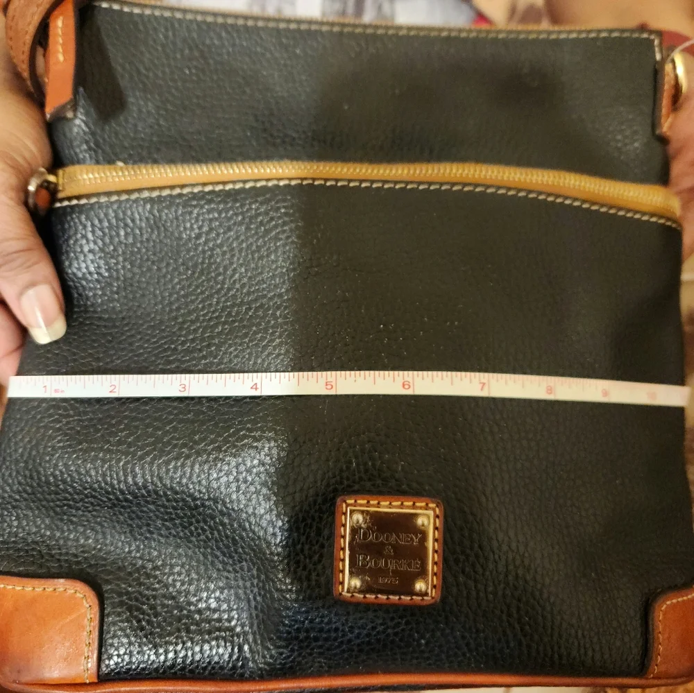 Dooney & Bourke Cross Body Bag - Picture 10 of 12